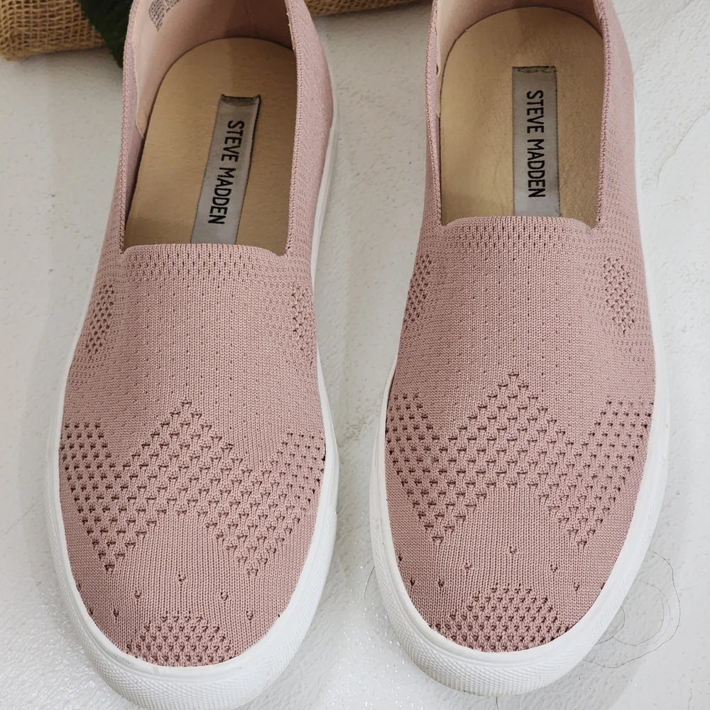 Steve Madden Women's Pink Slip-On Shoes - Picture 2 of 6